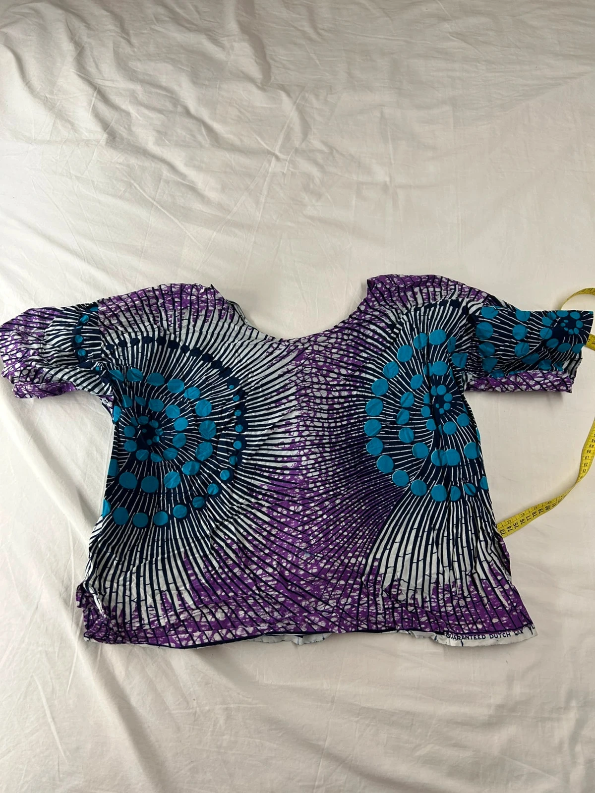 Blusa de mangas curtas com estampa vintage multicolorida estilo rétro y2k feito à mão hand made – photo 13